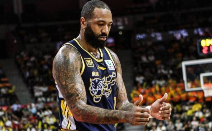 关于风云突变！广东宏远转会期再遭质疑；NBA季后赛版图或变；压力陡增；资深球员宣示担当的信息